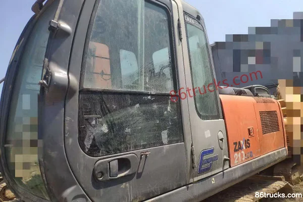 Hitachi ZX210LC-3G crawler excavator Exterior (2) | 86Trucks
