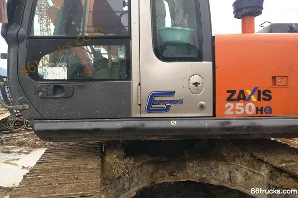 Hitachi ZX210LC-3G crawler excavator Exterior (3) | 86Trucks