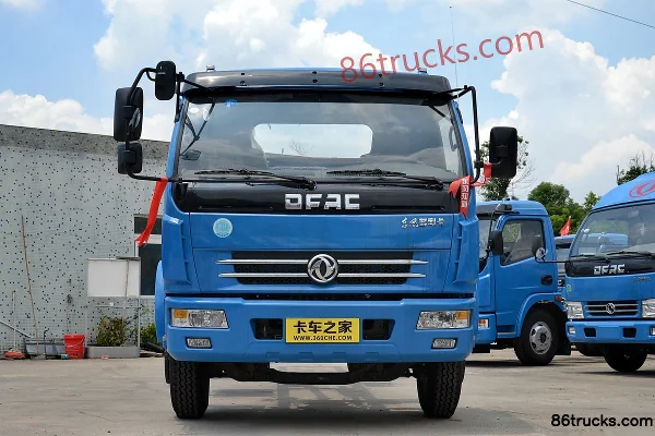 Huatong Huatong Dongfeng chassis truck-mounted crane
