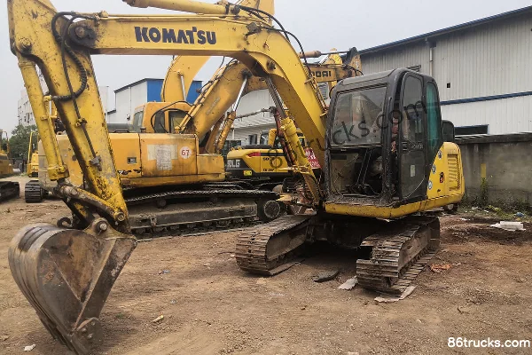 Yuchai YC85-8 Crawler Excavator Exterior (2) | 86Trucks