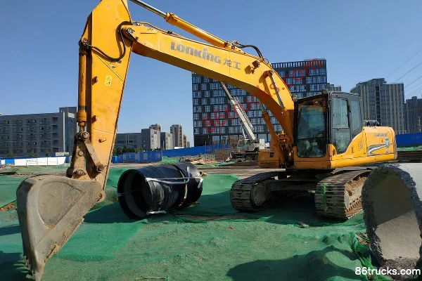 LONGGONG LG6220D Crawler Excavator Exterior (3) | 86Trucks