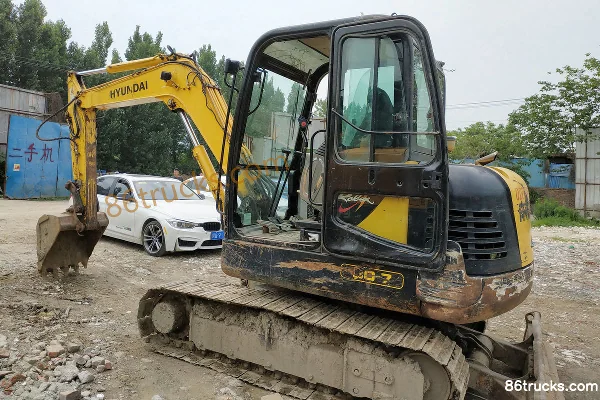 Hyundai Heavy Industries R60-7 Crawler Excavator Exterior (3) | 86Trucks