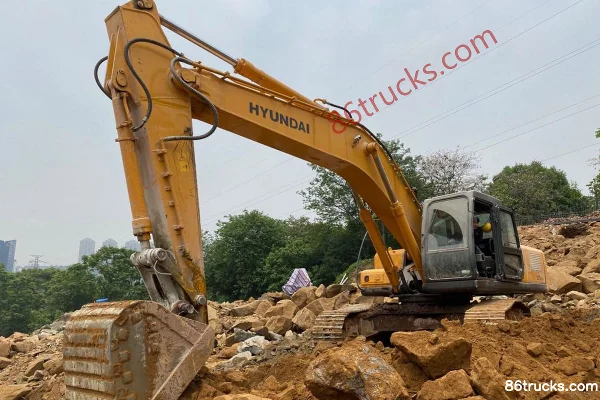 Hyundai Heavy Industries R335LC-7 excavatrice sur chenilles Extérieur (2) | 86Trucks