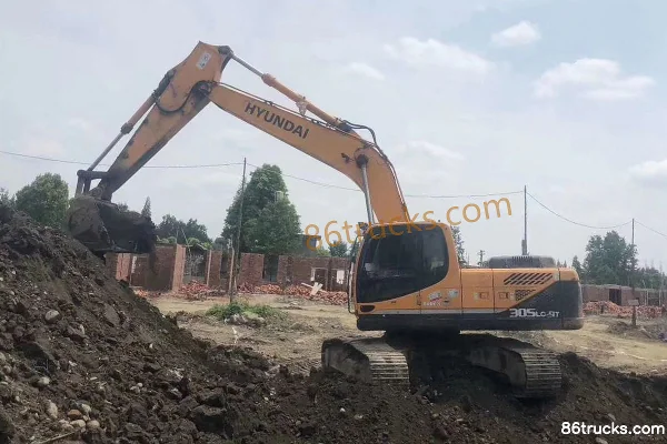 Hyundai Heavy Industries R275LC-9T Crawler Excavator Exterior (2) | 86Trucks