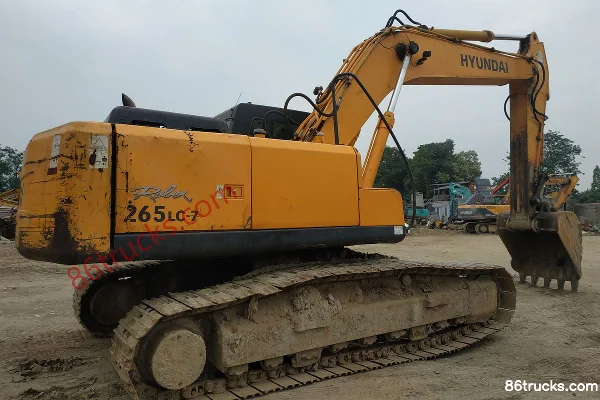 Hyundai Heavy Industries R265LC-7 Crawler Excavator Exterior (3) | 86Trucks