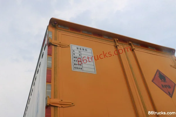 Foton AOLING Express 156 hp 4X2(6 wheels) 5.2m Flammable Gas Van Truck (China VI) (Rongwo Brand) Body (1) | 86Trucks