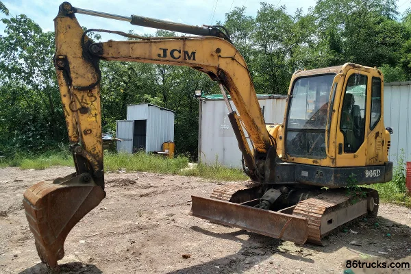 Shantui Excavator JCM906D Crawler Excavator Exterior (2) | 86Trucks