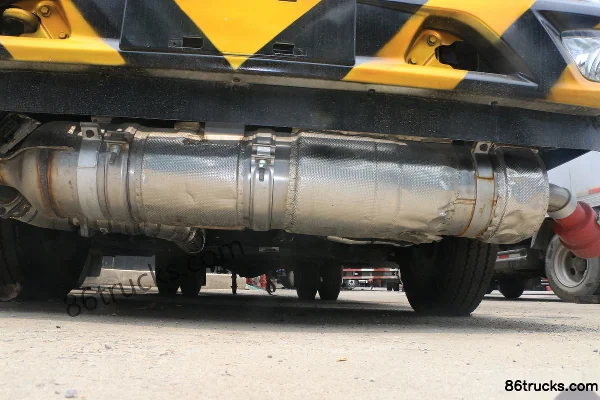 Foton AUMARK S3 Series 131 hp 4X2(6 wheels) 4.07m Flammable Gas Van Truck (China VI) (Hongyu Brand) Chassis (2) | 86Trucks