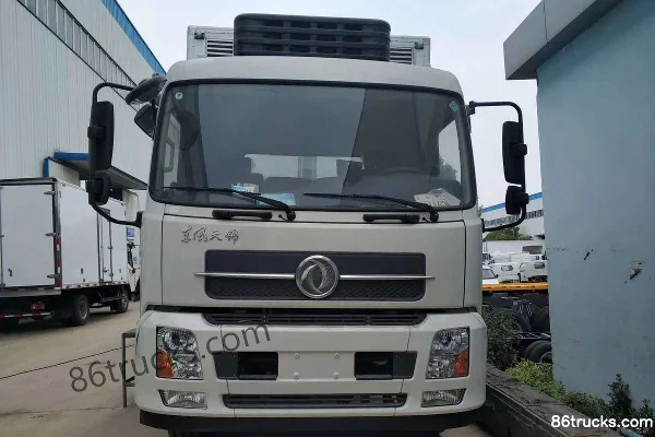 Dongfeng Commercial Vehicle Tianjin Medium Truck 180 hp 4X2(6 wheels) Chick Transport Truck (Chengliwei Brand) Exterior