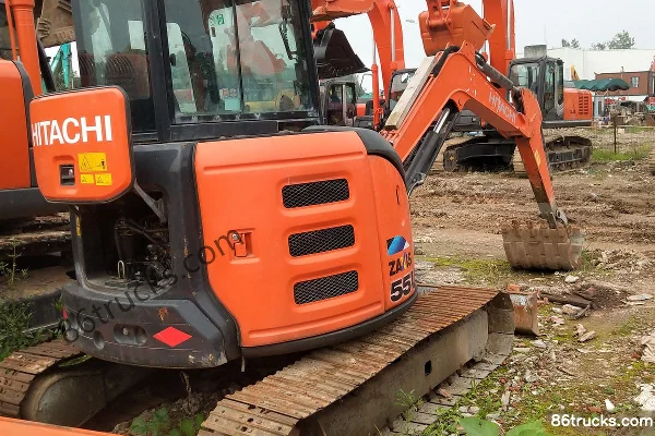 Hitachi ZX55USR-5A Crawler Excavator Exterior (3) | 86Trucks