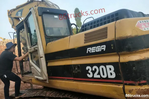 Caterpillar 320B Crawler Excavator Exterior (3) | 86Trucks