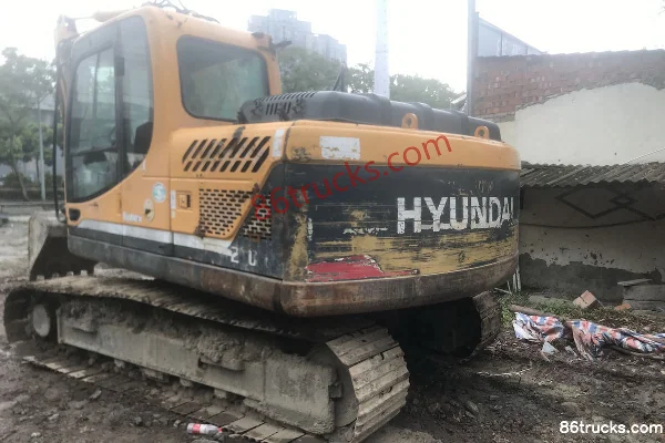 Hyundai Heavy Industries R150LC-9 Crawler Excavator Exterior (2) | 86Trucks