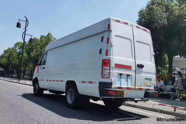 NAVECO 129hp 4X2(6 wheels) 3.32m Refrigerated Truck (Chengliwei Brand) Exterior (3) | 86Trucks