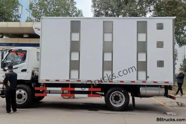 Foton Auhang R Series 170 hp 4X2(6 wheels) 6.67m Chick Transport Truck (Chengliwei Brand) Exterior (2) | 86Trucks