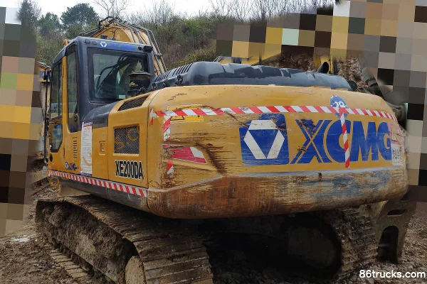 XCMG XE200D crawler excavator Exterior (3) | 86Trucks