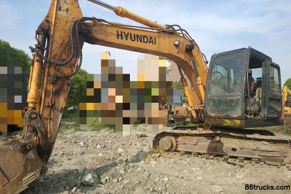 Hyundai Heavy Industries R110-7 Crawler Excavator Exterior (2) | 86Trucks