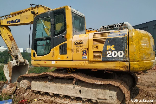 KOMATSU PC200-7 Crawler Excavator Exterior (2) | 86Trucks
