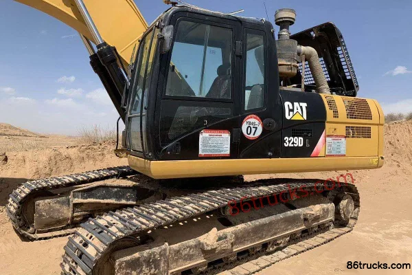 Caterpillar 326DL Crawler Excavator Exterior (2) | 86Trucks