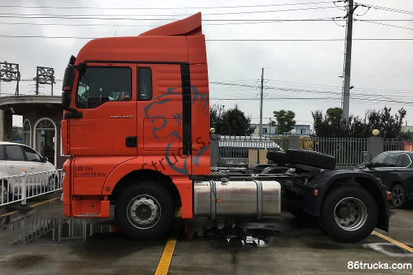 Sinotruk Sitrak G7W Heavy Truck 400 ch 4X2(6 roues) tractor truck Extérieur (3) | 86Trucks