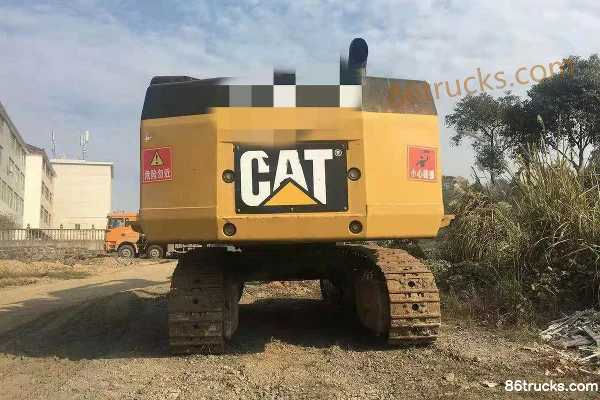 Caterpillar 374D L Hydraulic Excavator Exterior (3) | 86Trucks