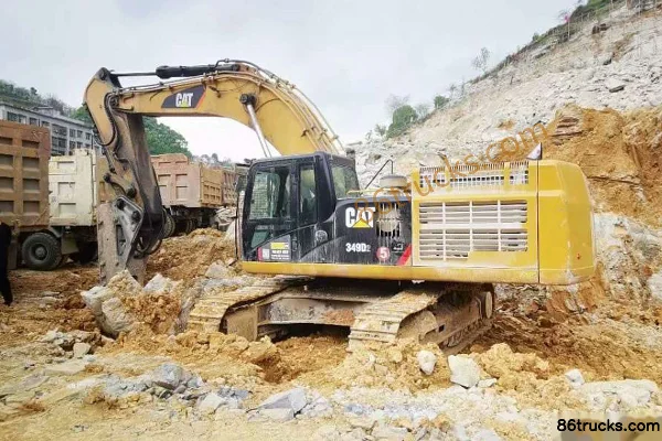 Caterpillar 349D2 Crawler Excavator Exterior (3) | 86Trucks