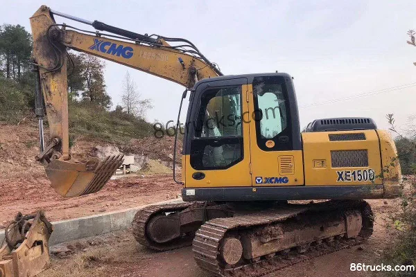 XCMG XE135B Crawler Excavator Exterior (3) | 86Trucks