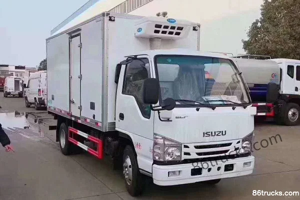Isuzu 100P 132 ch 4X2(6 roues) camion frigorifique 4,1 m (marque Chengliwei) Extérieur