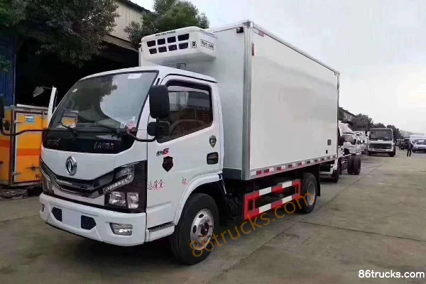Chengliwei Chengliwei Dongfeng chassis Refrigerated Truck