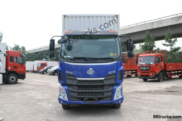 Dongfeng Liuqi New Chenglong M3 200 hp 4X2(6 wheels) 8.3m Box Cargo Truck Exterior (2) | 86Trucks