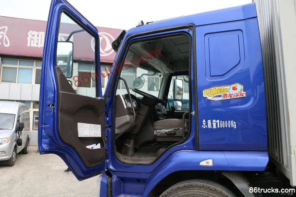 Dongfeng Liuqi New Chenglong M3 200 hp 4X2(6 wheels) 8.3m Box Cargo Truck Cab (1) | 86Trucks
