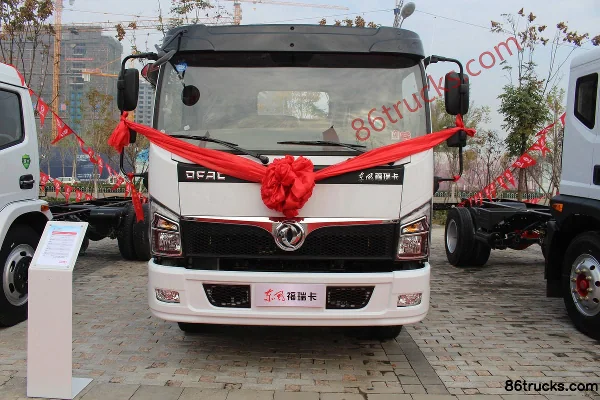 Xinzhonglv (Zhongjie) Xinzhonglv (Zhongjie) Dongfeng Chassis sweeper truck