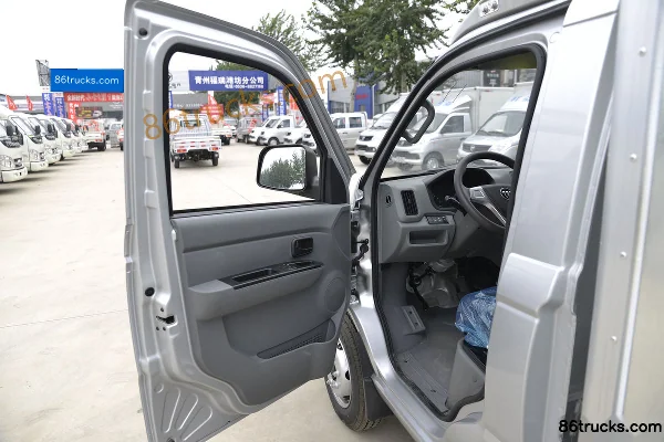 Foton Xiangling V2 1.6L 122 hp 4X2(6 wheels) Gasoline 3.3m Single Row Wing Opening Van Light Truck (China VI) Cab (1) | 86Trucks