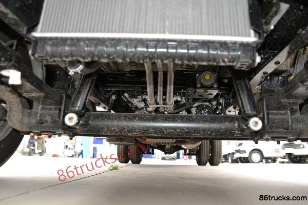 Foton Xiangling V2 1.6L 122 hp 4X2(6 wheels) Gasoline 3.3m Single Row Wing Opening Van Light Truck (China VI) Chassis (1) | 86Trucks