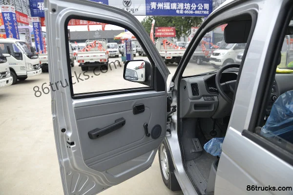 Foton Xiangling V1 1.3L 91hp 4X2(6 wheels) Gasoline 2.05m Double Row Stake Micro Truck Cab (1) | 86Trucks