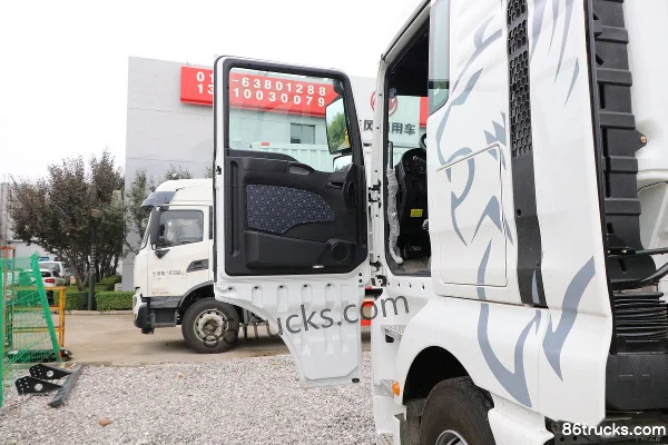 Sinotruk Sitrak G7 heavy truck 440hp 4X2(6 wheels) tractor truck (China VI) Cab (1) | 86Trucks
