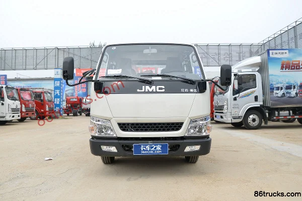 JMC Shunda Small Truck 116hp 4X2(6 wheels) 2.755m Double-Cab Flatbed Light Truck Exterior (2) | 86Trucks