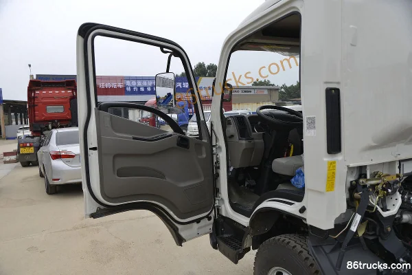JMC Kaiyun version puissante 152 ch 4X2(6 roues) camion léger fourgon de 4,08 m à cabine simple (1) | 86Trucks