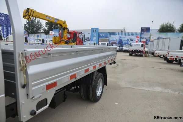 Kama Ruiling 1.3L 91 hp 4X2(6 wheels) Gasoline 3.1m Semi-row Flatbed Micro Truck (China VI) Body (1) | 86Trucks