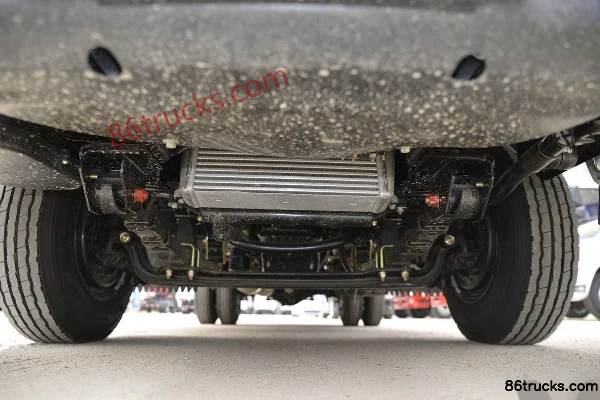 JMC Shunda Small Truck Standard 116hp 4X2(6 wheels) 3.7m Single Row Flatbed Light Truck Chassis (1) | 86Trucks