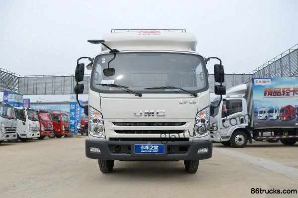 JMC Kaiyun Blue Whale Heavy-Duty Luxury Edition 129 hp 4X2(6 wheels) 4.045m Single Row Stake Truck (Yellow Plate) Exterior (2) | 86Trucks
