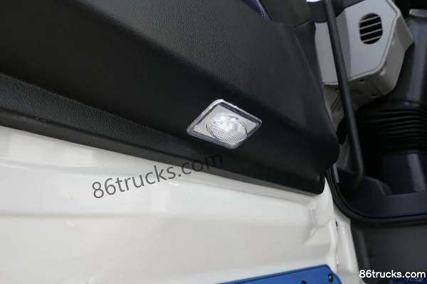 Foton Zhilan camion lourd 6X4(10 roues) tracteur routier électrique pur 281,91 kWh Cabine (2) | 86Trucks