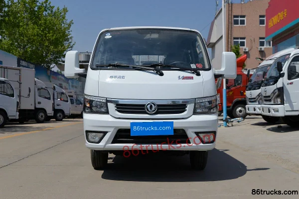 Huatong Huatong Dongfeng chassis sweeper truck