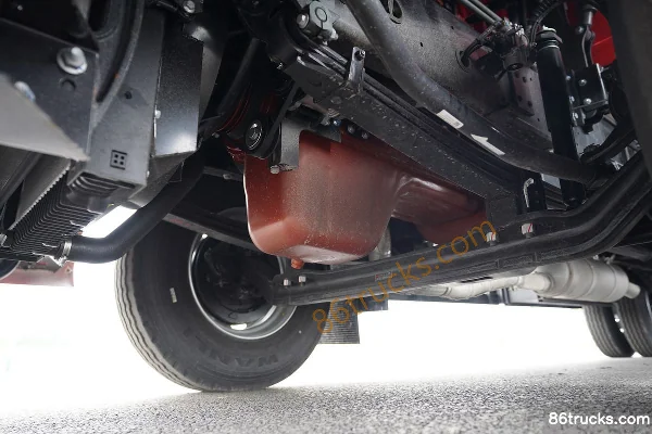 JAC Gallop A5X Medium Truck 220 hp 4X2(6 wheels) 6.8m Stake Cargo Truck (10-speed) Chassis (1) | 86Trucks
