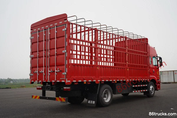 JAC Gallop A5X Medium Truck 220 hp 4X2(6 wheels) 6.8m Stake Cargo Truck (10-speed) Body (3) | 86Trucks