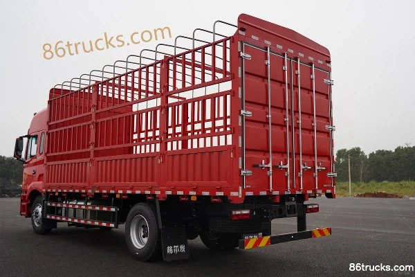 JAC Gallop A5X Medium Truck 220 hp 4X2(6 wheels) 6.8m Stake Cargo Truck (10-speed) Body (2) | 86Trucks