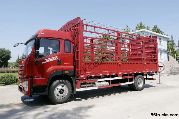 FAW Jiefang Qingdao JK6 Medium Truck 220 hp 4X2(6 wheels) 6.8m Stake Truck Exterior (3) | 86Trucks