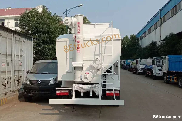 Dongfeng FuruiKa R5 170 ch 4X2(6 roues) camion de transport d'aliments en vrac (marque Chengliwei) Extérieur (3) | 86Trucks
