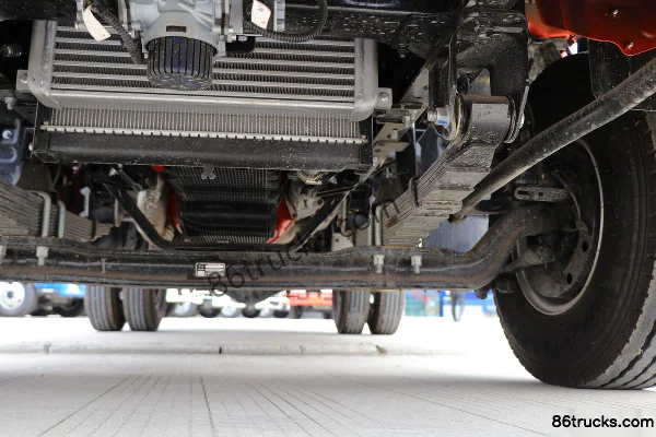 Yuejin Express H500 148 hp 4X2(6 wheels) 4.17m single-row van light truck (axle ratio 4.375) Chassis (3) | 86Trucks