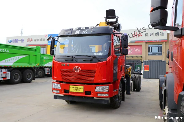 FAW Jiefang J6L 220 hp 4X2(6 wheels) Truck-Mounted Crane Transport Vehicle (XCMG Brand) Exterior (3) | 86Trucks