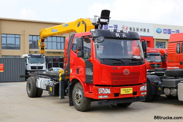 FAW Jiefang J6L 220 hp 4X2(6 wheels) Truck-Mounted Crane Transport Vehicle (XCMG Brand) Exterior
